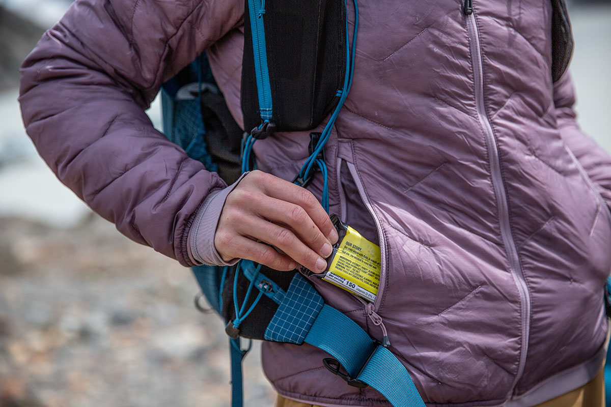 Outdoor Research SuperStrand LT Hoodie (bar in hand pocket)